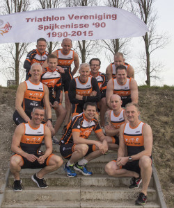 201504_TVS 3e divisieteam met banner