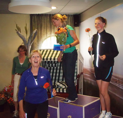 Cris wint de 5 km bij de dames